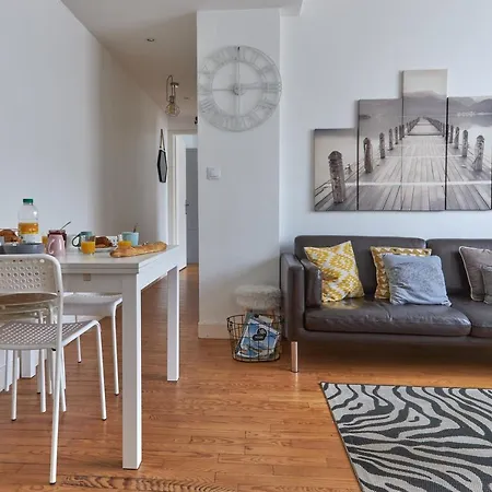 Centre Appt 2 Chambres, Linge, Parking, Wifi * Vannes